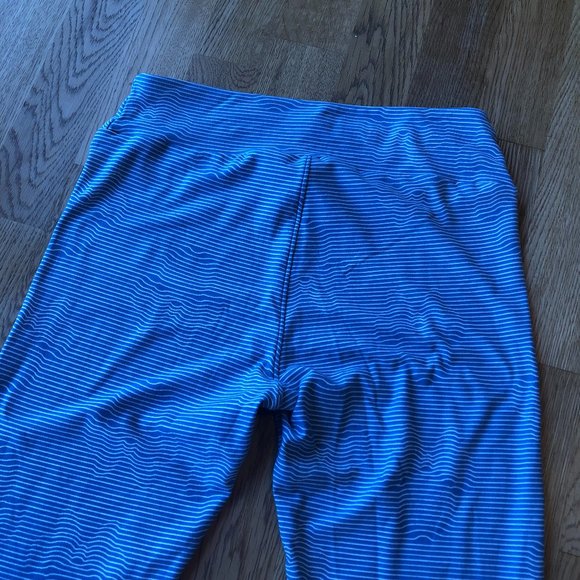 Lularoe Disney Leggings Bundle Set of 2 Minnie Mouse One Size - Picture 8 of 16